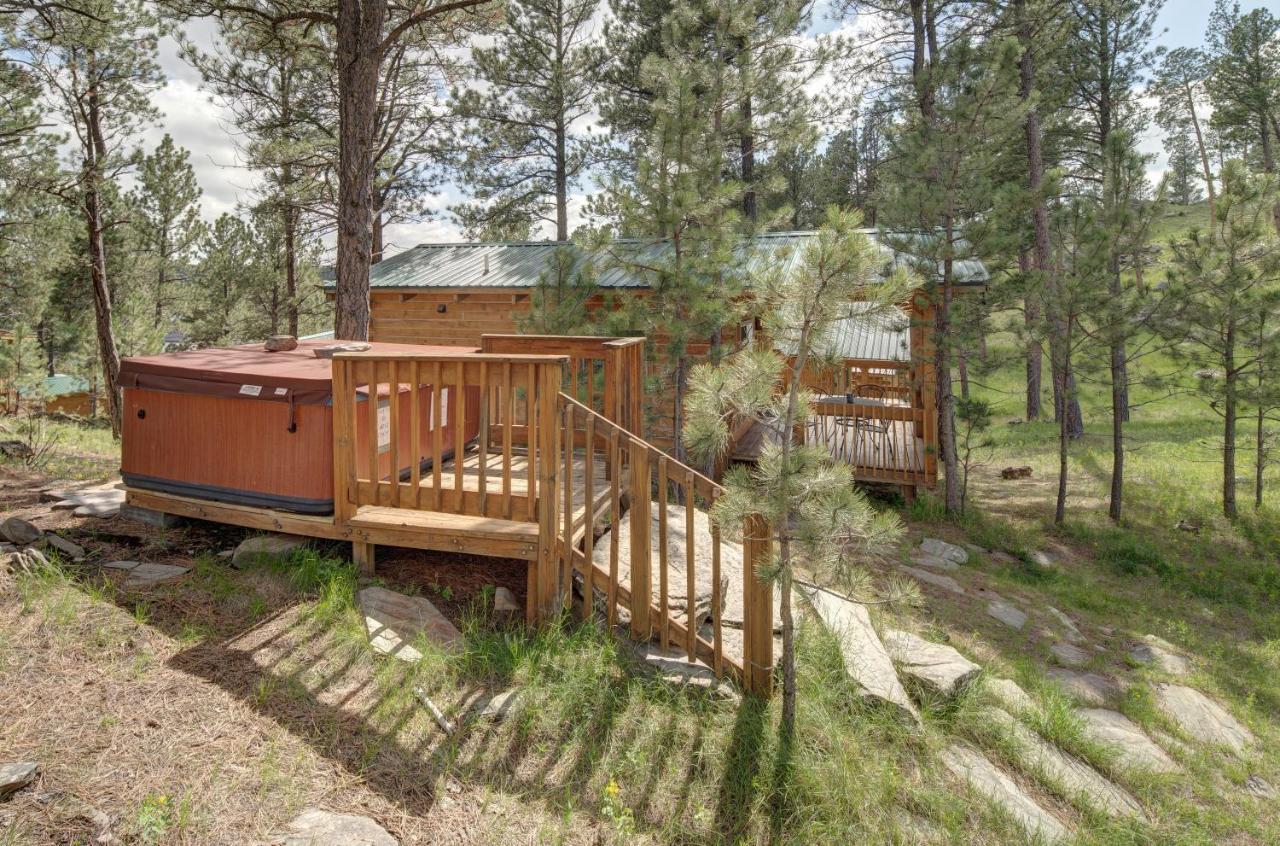 Rock Crest Lodge & Cabins คัสเตอร์ ภายนอก รูปภาพ