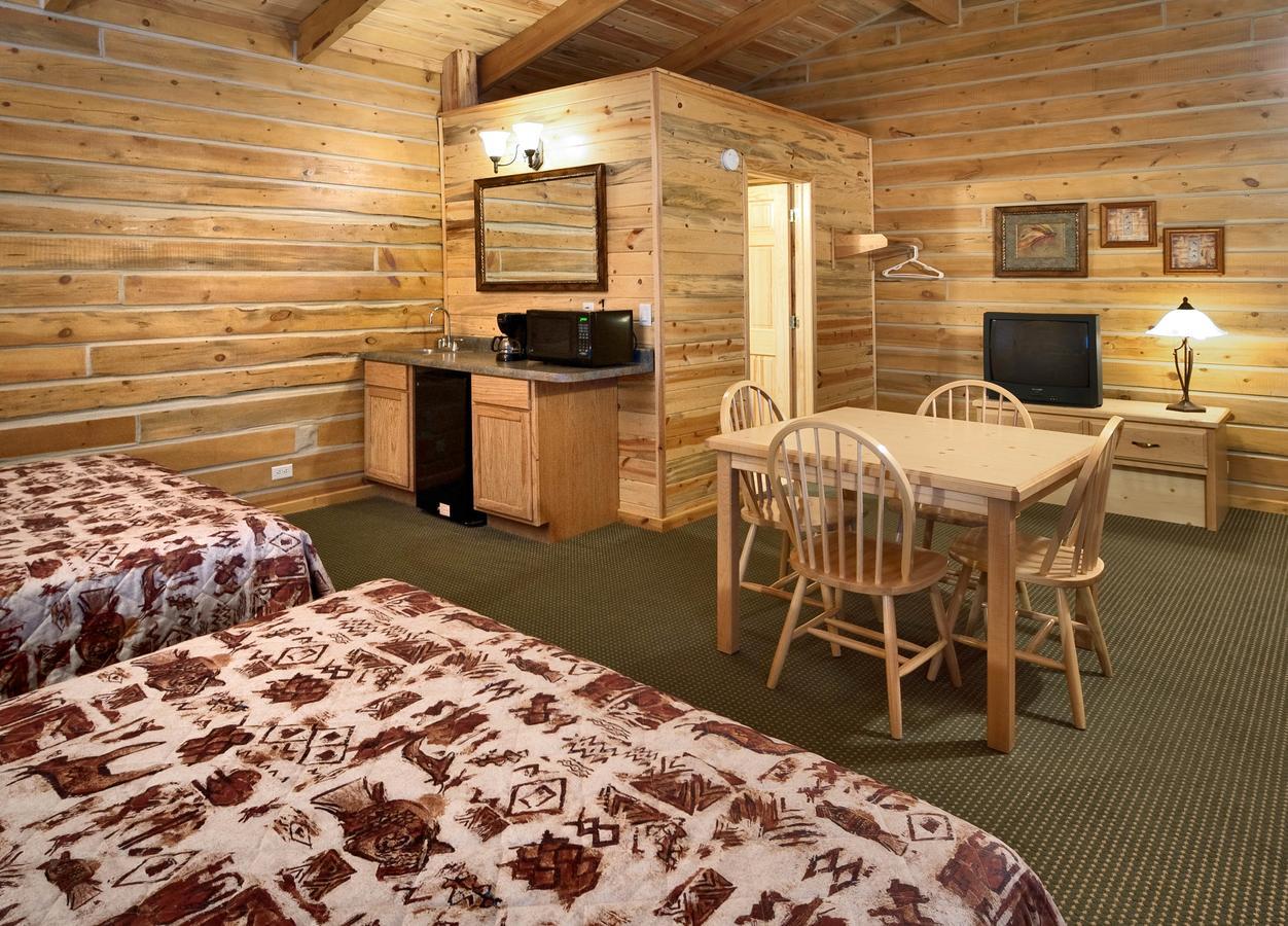 Rock Crest Lodge & Cabins คัสเตอร์ ภายนอก รูปภาพ
