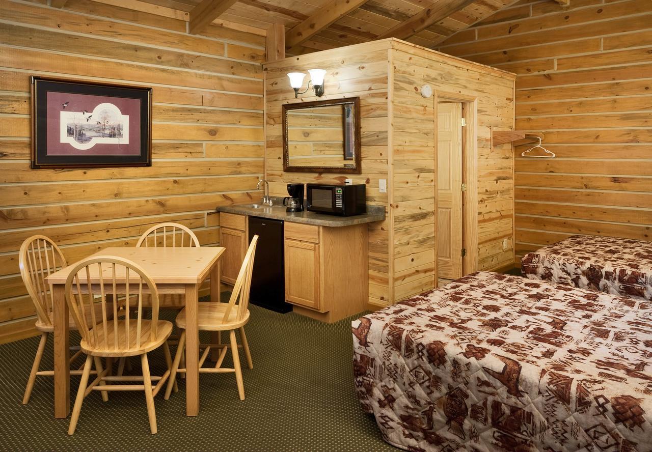 Rock Crest Lodge & Cabins คัสเตอร์ ภายนอก รูปภาพ