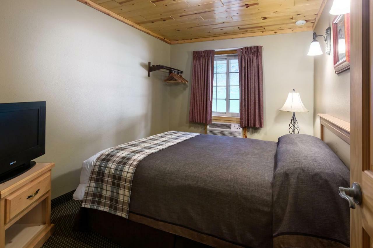 Rock Crest Lodge & Cabins คัสเตอร์ ภายนอก รูปภาพ