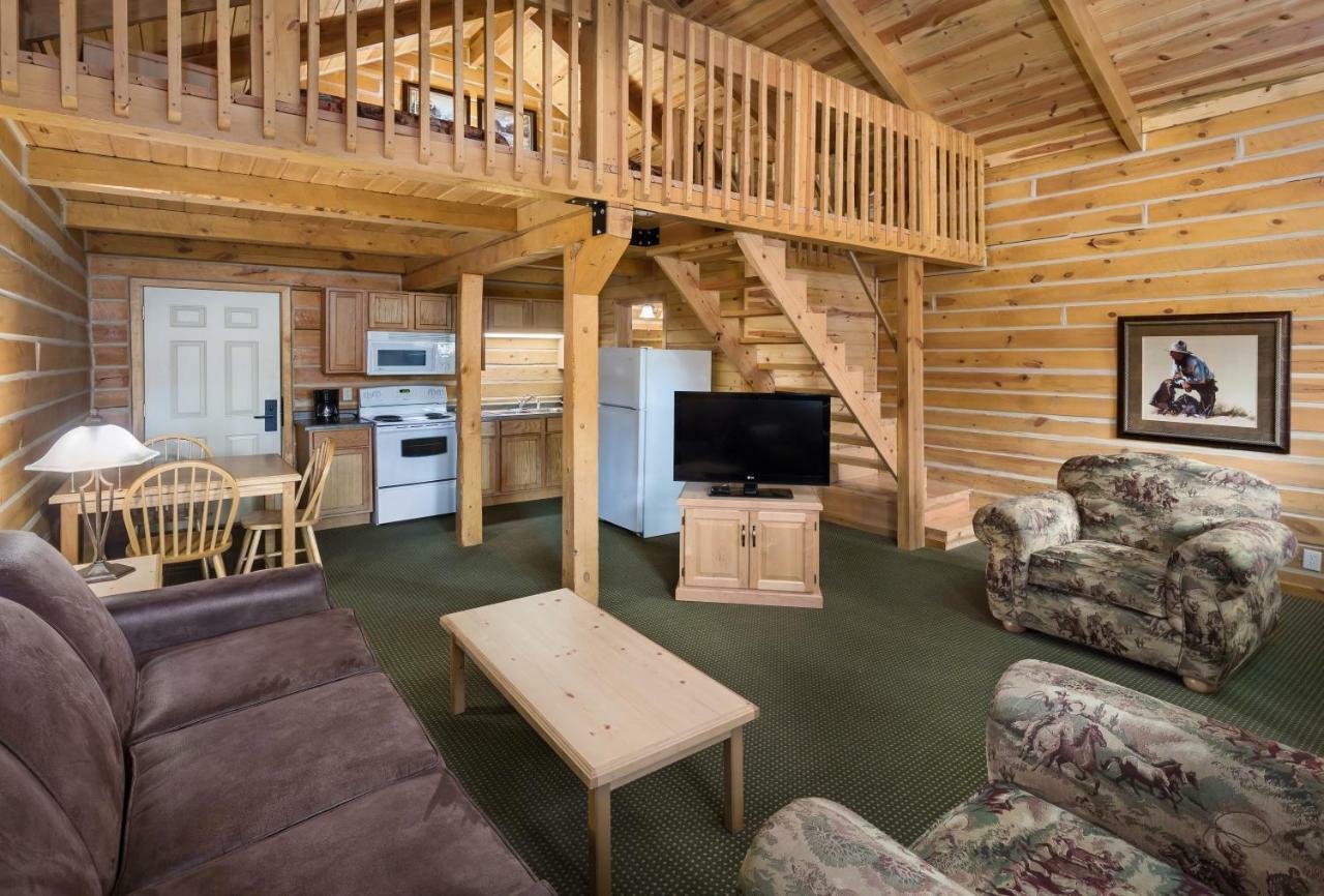 Rock Crest Lodge & Cabins คัสเตอร์ ภายนอก รูปภาพ